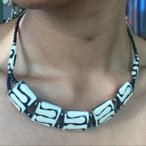 Tiki necklace - Picture 5 of 12